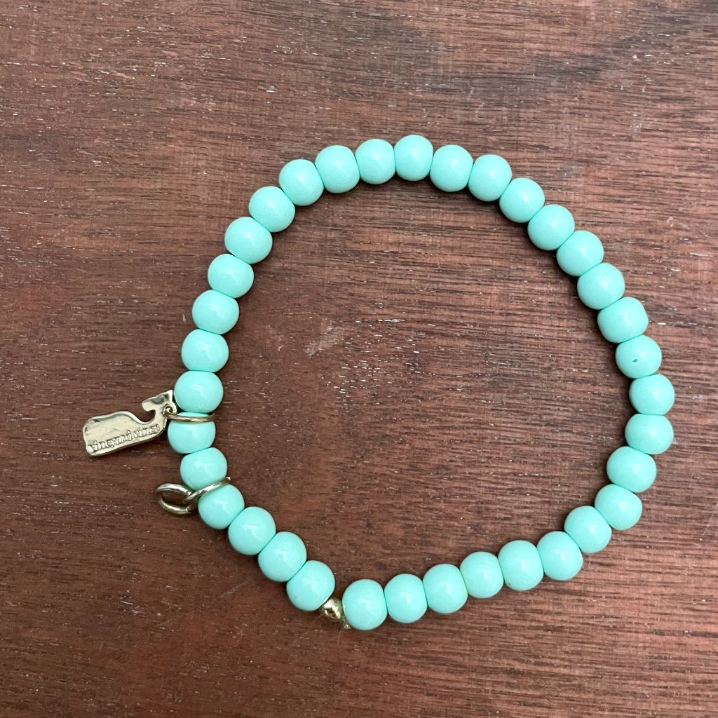 Vineyard Vines Seafoam Beaded Bracelet With Whale Charm 24$